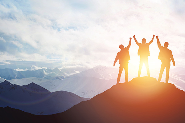 坚守合作初心，凝聚奋进力量——习近平总书记在庆祝中国共产党成立100周年大会上的重要讲话激励各民主党派中央、全国工商联和无党派人士为中华民族伟大复兴携手前进