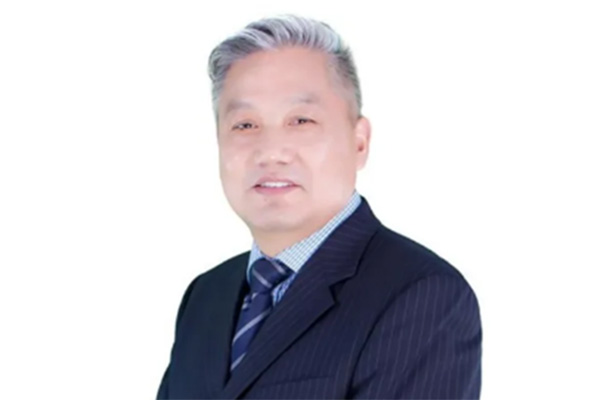 杨成长：见证证券研究机构和证券专业媒体的深度结缘