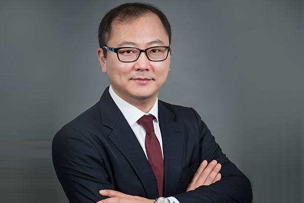 王庆：风云激荡三十年的权威见证者和记录者​