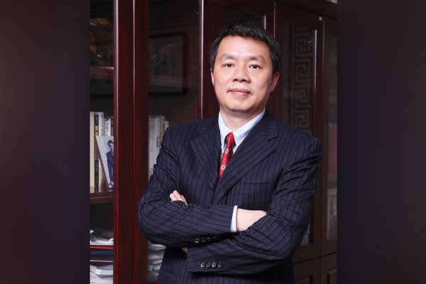 杨爱斌：明白看新闻，踏实做投资