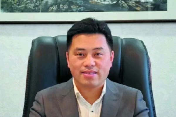 莎普爱思鄢标：大局观下做“加减法”