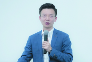 申万宏源范为：青春绿茵场上的“债券圈梅西”