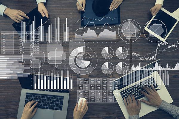 俄方说乌方拒绝与俄和谈　乌方说乌东部地区激战正在进行