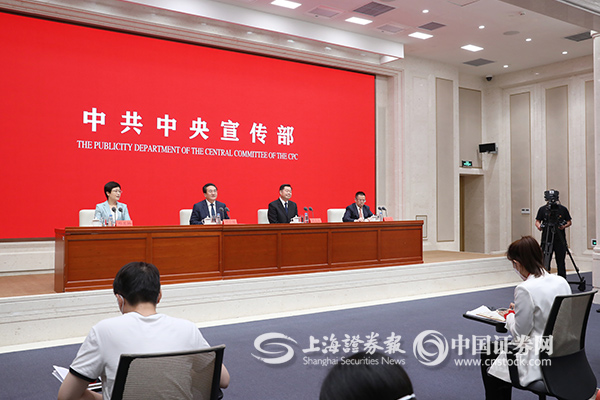 我国农作物耕种收综合机械化率超过72%