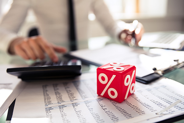 让民间资本“有得投、愿意投、投得起”