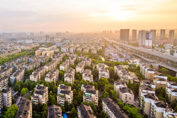 广东：稳妥处置房地产企业债务风险 因城施策支持刚性和改善性住房需求