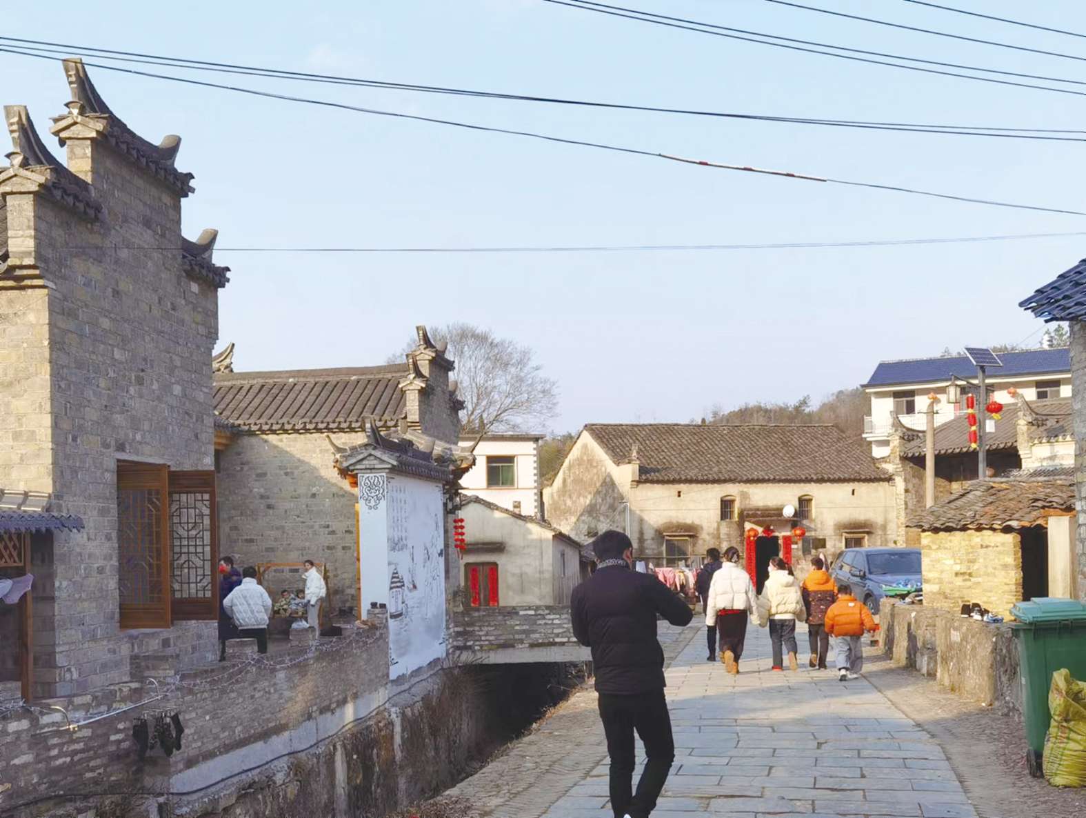 “新农人”返乡创业 大山深处的古寨热闹起来了