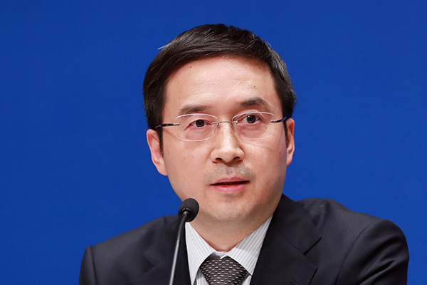 全国人大代表金鹏辉：加大便利化推进力度 推动人民币跨境使用