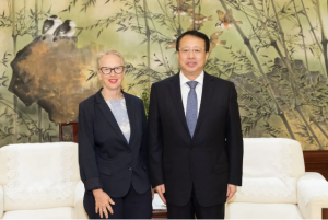 加强创新合作，强化友好港口和友城交往！龚正今天会见加拿大驻华大使梅倩琳一行