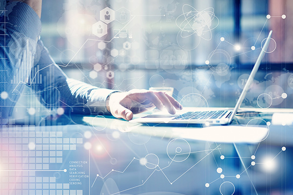 美财长说准备采取更多行动确保银行存款安全