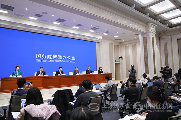 视频 | 国家网信办：重拳整治“自媒体”乱象、网络水军等9大网络生态突出问题