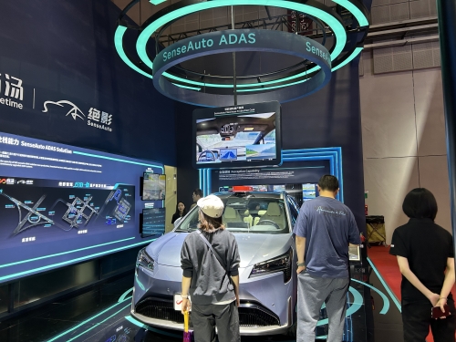从智驾到智舱 商汤AI大模型打造智能汽车量产落地新范式