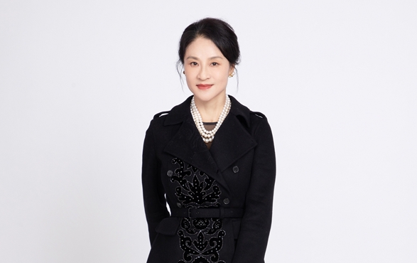 兴银基金董事长吴若曼：充满信心 沐光而行